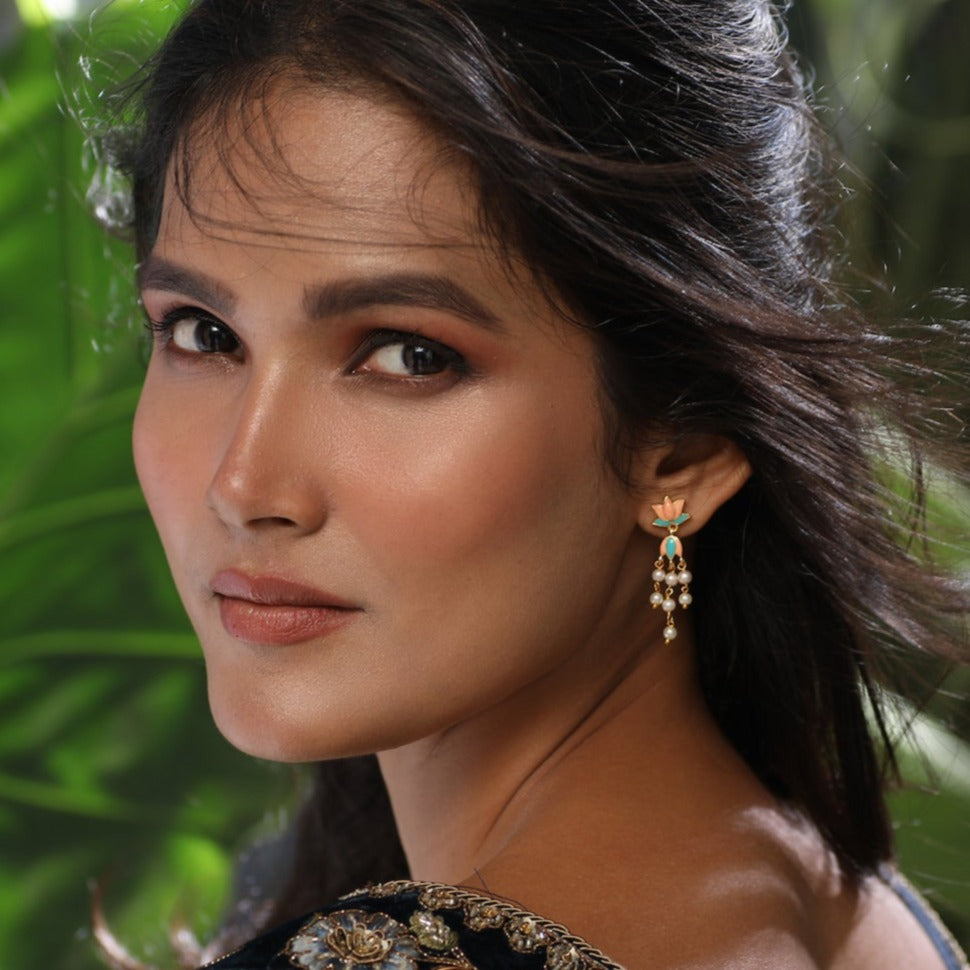 Jalaja Small Motif Drop Earring 