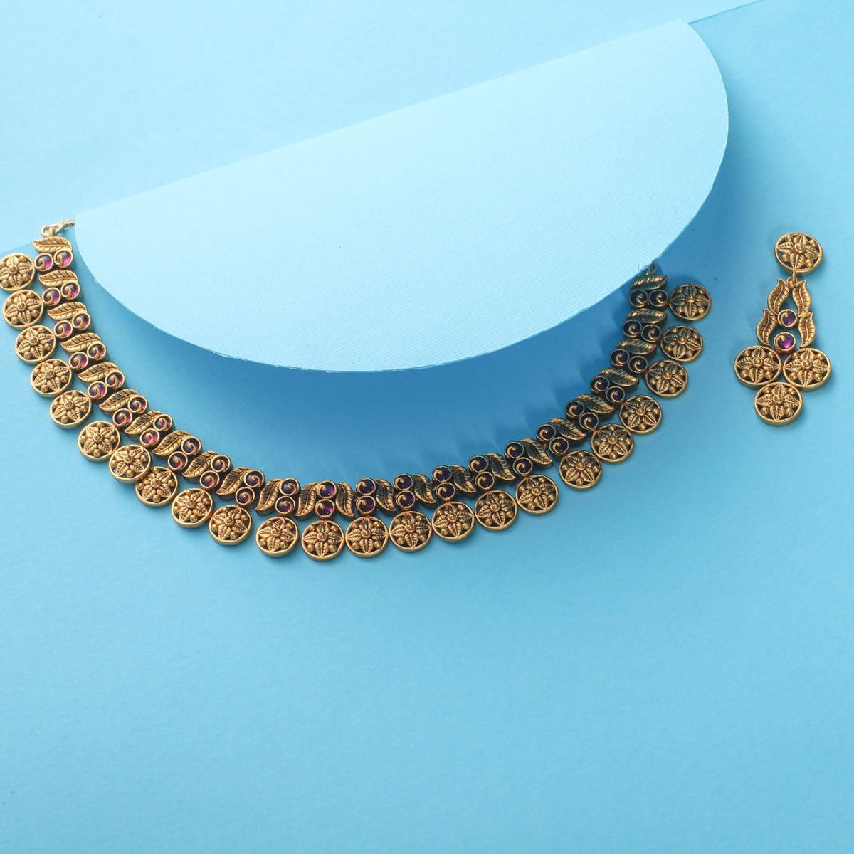 Purvi Antique Necklace Set